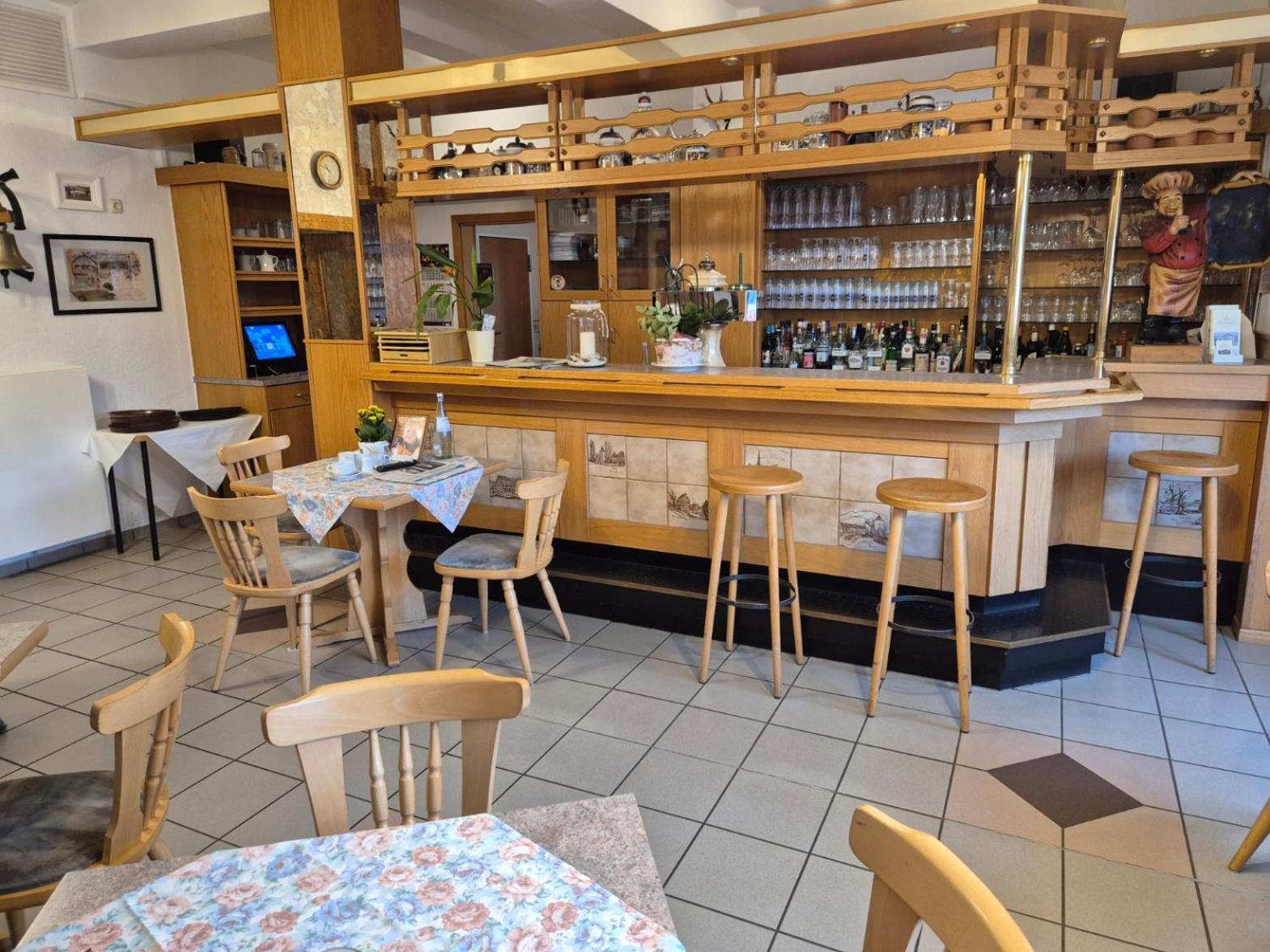 Hotel Zur Waage 바트 뮌스터아이펠 외부 사진