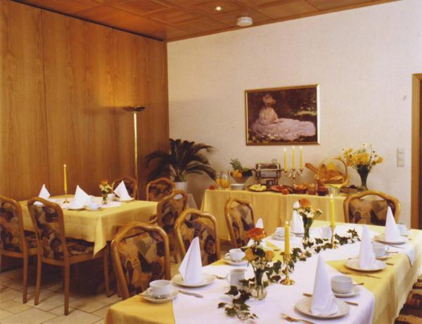Hotel Zur Waage 바트 뮌스터아이펠 외부 사진