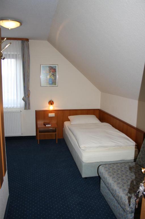 Hotel Zur Waage 바트 뮌스터아이펠 객실 사진
