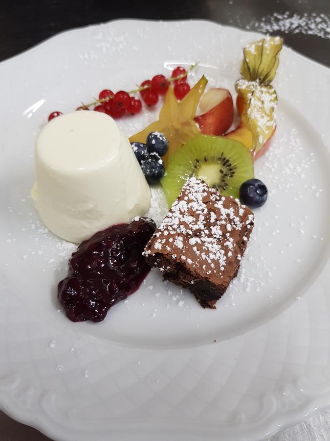 Hotel Zur Waage 바트 뮌스터아이펠 외부 사진