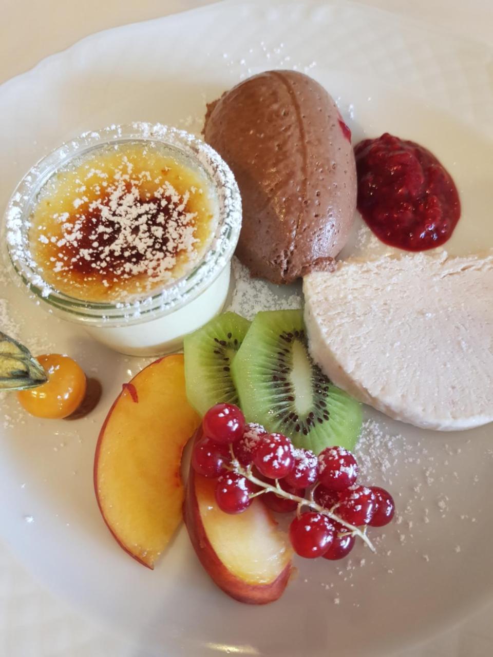 Hotel Zur Waage 바트 뮌스터아이펠 외부 사진